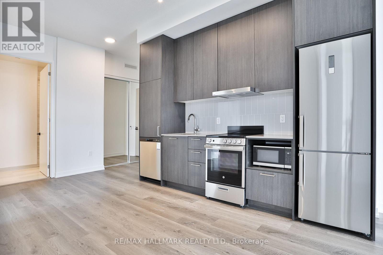 3206 - 195 Commerce Street, Vaughan, Ontario  L4K 0P9 - Photo 11 - N13113542