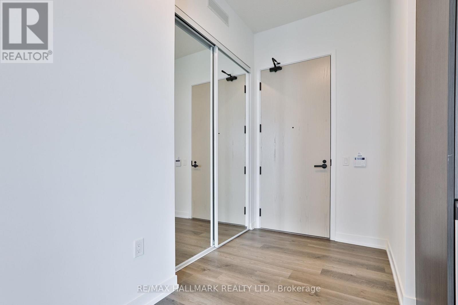 3206 - 195 Commerce Street, Vaughan, Ontario  L4K 0P9 - Photo 7 - N13113542