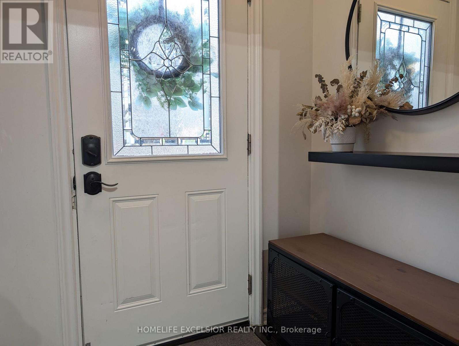 4 Albert Street, Whitchurch-Stouffville, Ontario  L4A 4H1 - Photo 2 - N13113660