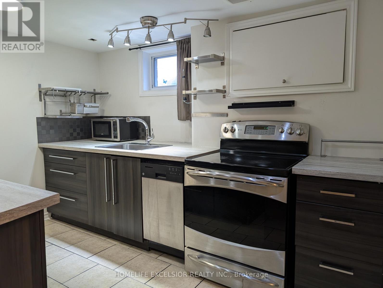4 Albert Street, Whitchurch-Stouffville, Ontario  L4A 4H1 - Photo 26 - N13113660