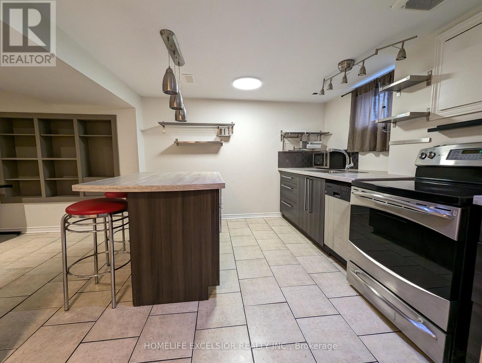 4 Albert Street, Whitchurch-Stouffville, Ontario  L4A 4H1 - Photo 27 - N13113660
