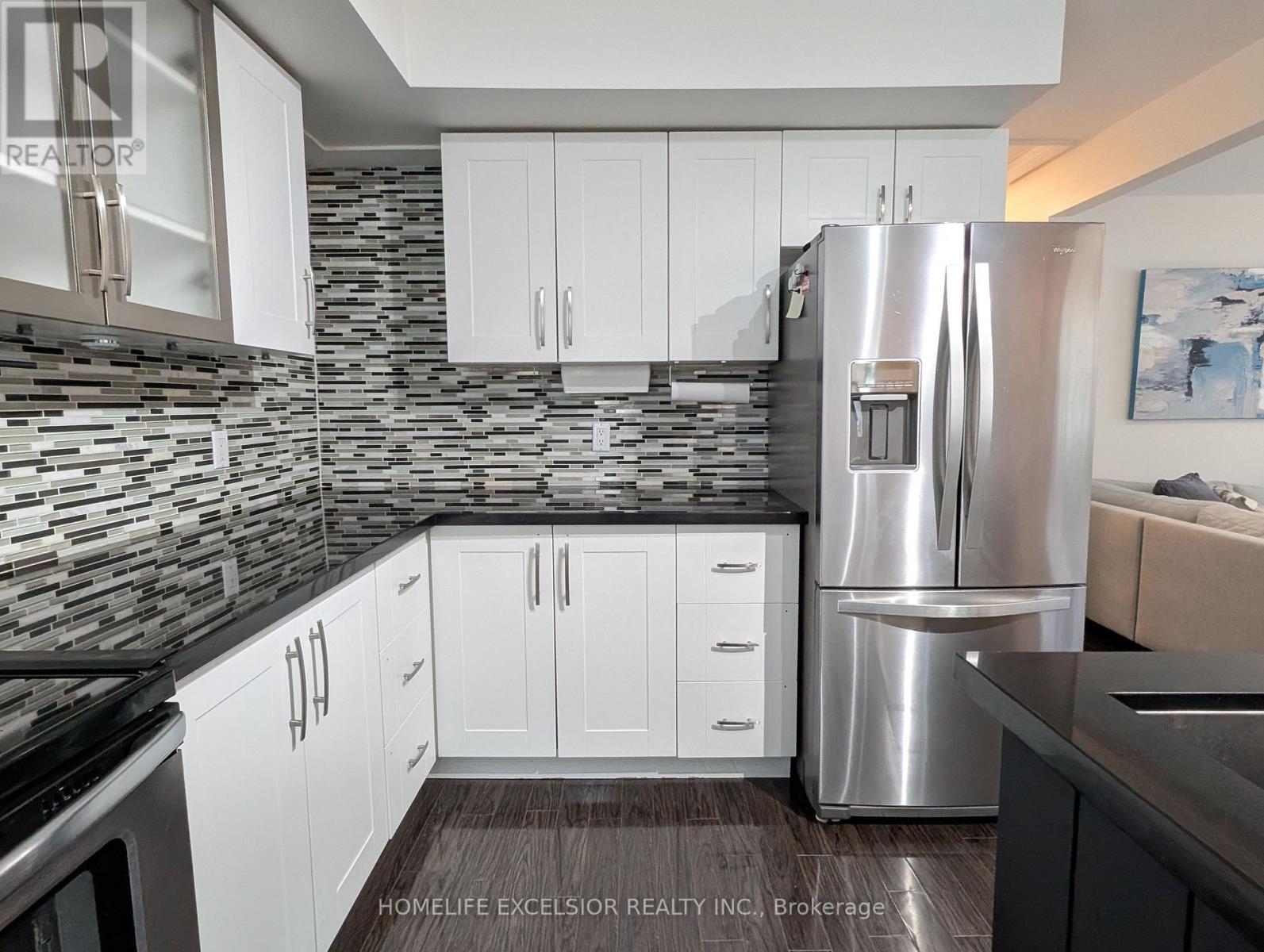 4 Albert Street, Whitchurch-Stouffville, Ontario  L4A 4H1 - Photo 5 - N13113660