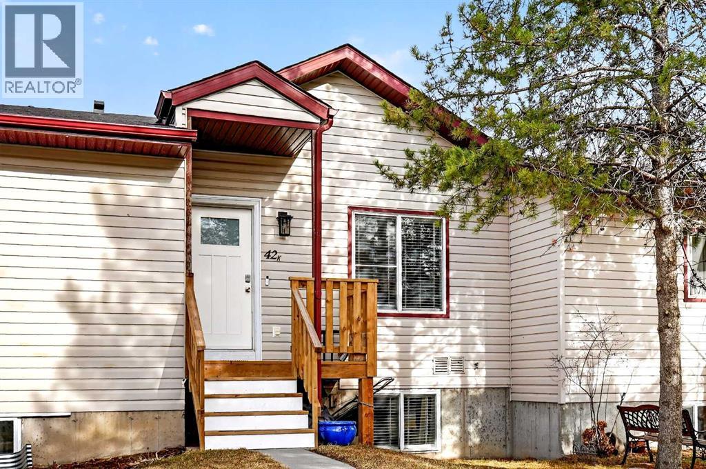 42k Green Meadow Crescent, Strathmore, Alberta  T1P 1H4 - Photo 2 - A2298946
