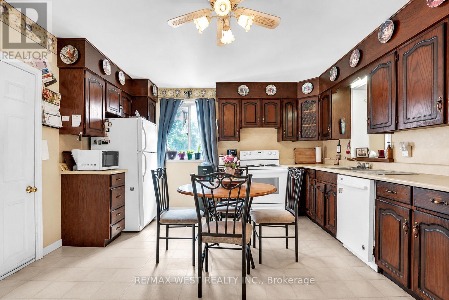 191 Anne Street S, Barrie, Ontario  L4N 2E7 - Photo 4 - S13113464