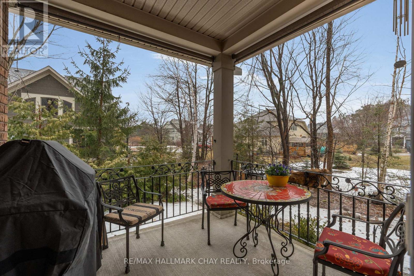 6 Oakmont Avenue, Oro-Medonte, Ontario  L0L 2L0 - Photo 18 - S13113552