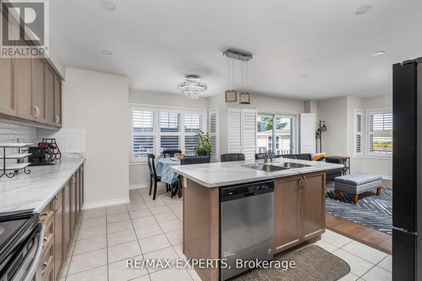 56 Donlamont Circle, Brampton, Ontario  L7A 4T5 - Photo 17 - W13113454