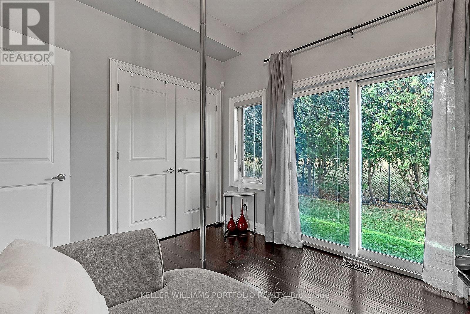 2016 Deerview Common, Oakville, Ontario  L6M 0Y2 - Photo 8 - W13113520