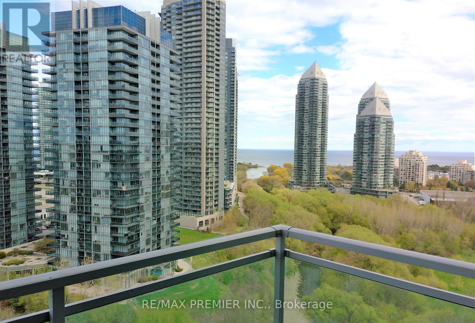 1525 - 165 Legion Road N, Toronto, Ontario  M8Y 0B3 - Photo 17 - W13113522