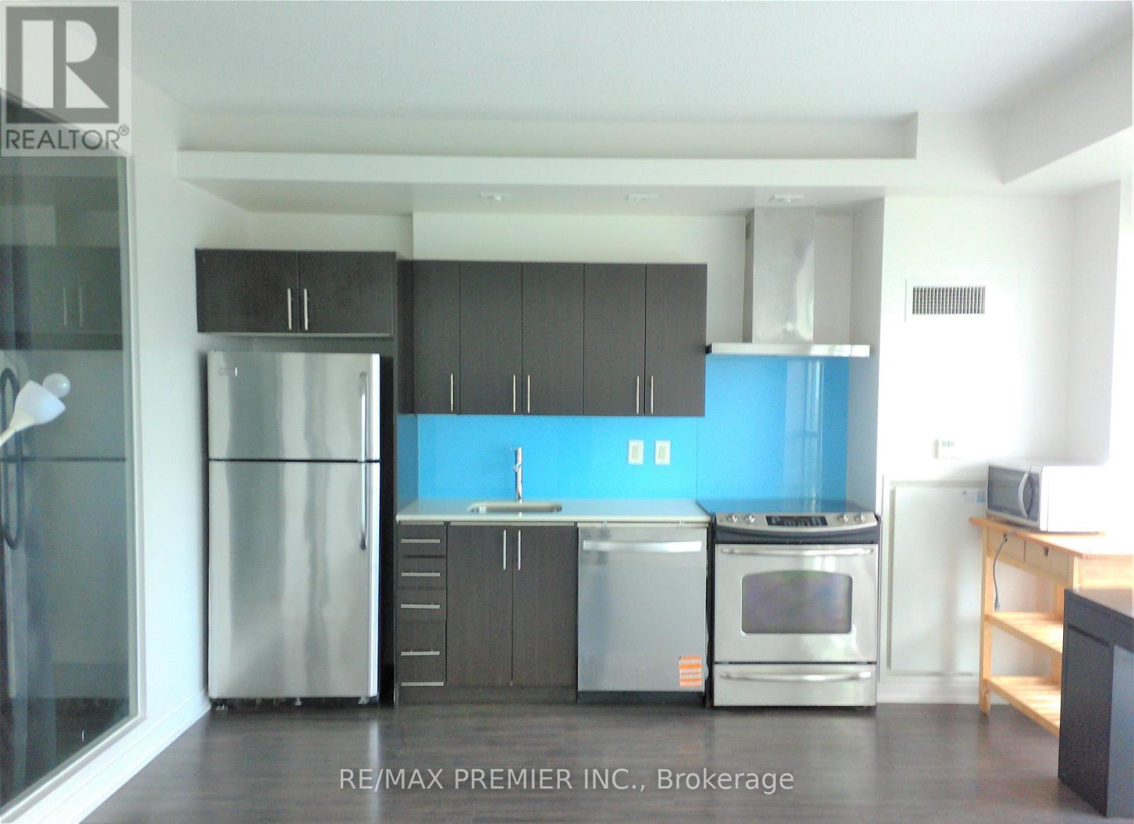 1525 - 165 Legion Road N, Toronto, Ontario  M8Y 0B3 - Photo 5 - W13113522