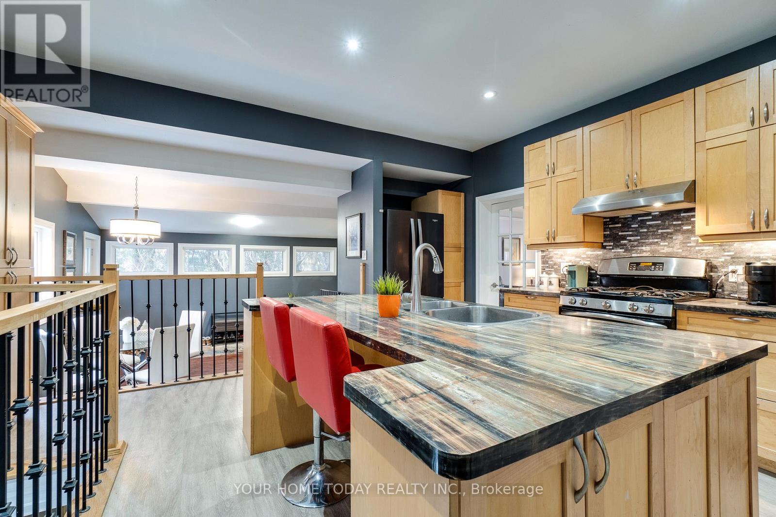 10 Knox Street, Halton Hills, Ontario  L7J 1C7 - Photo 13 - W13113574