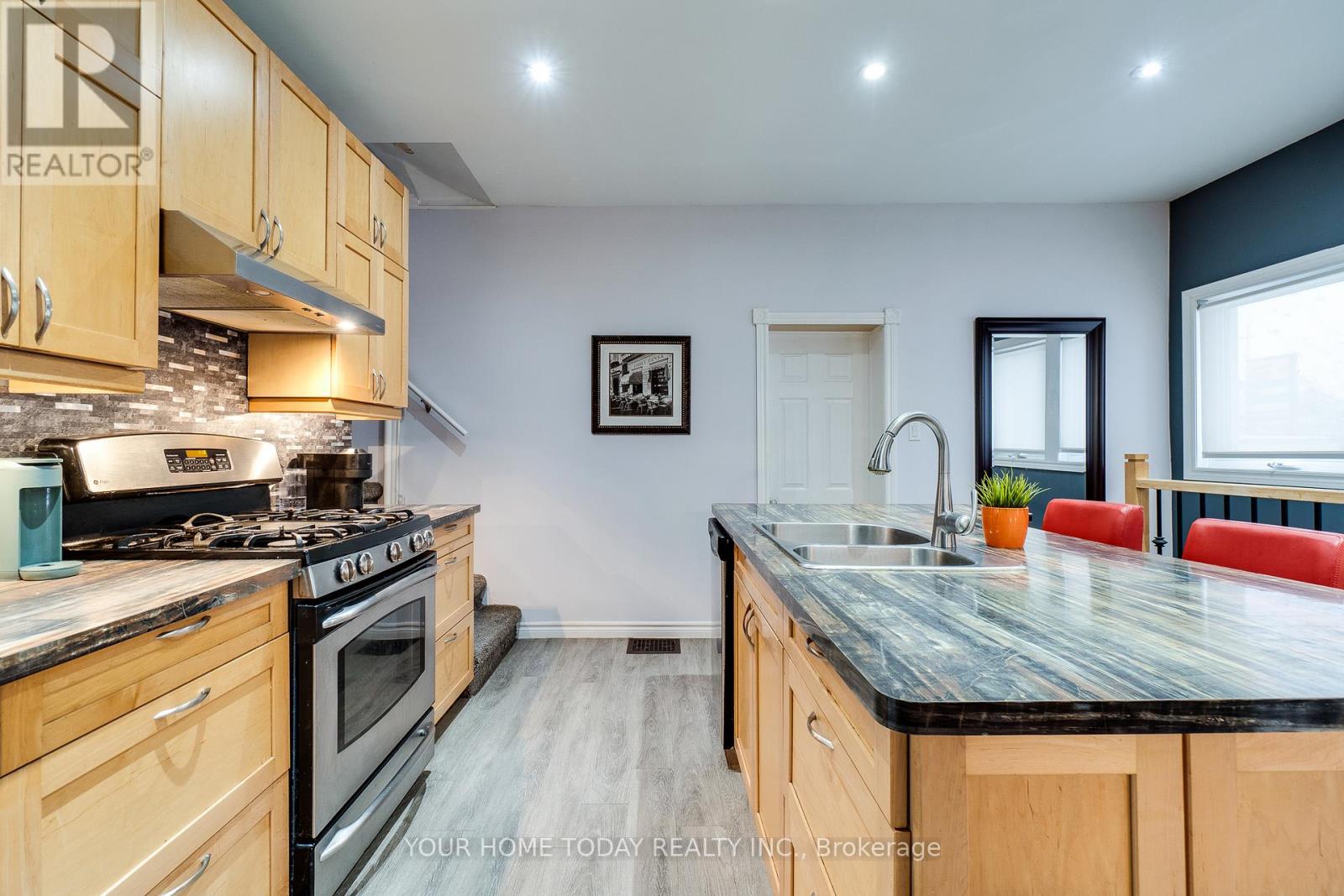 10 Knox Street, Halton Hills, Ontario  L7J 1C7 - Photo 15 - W13113574