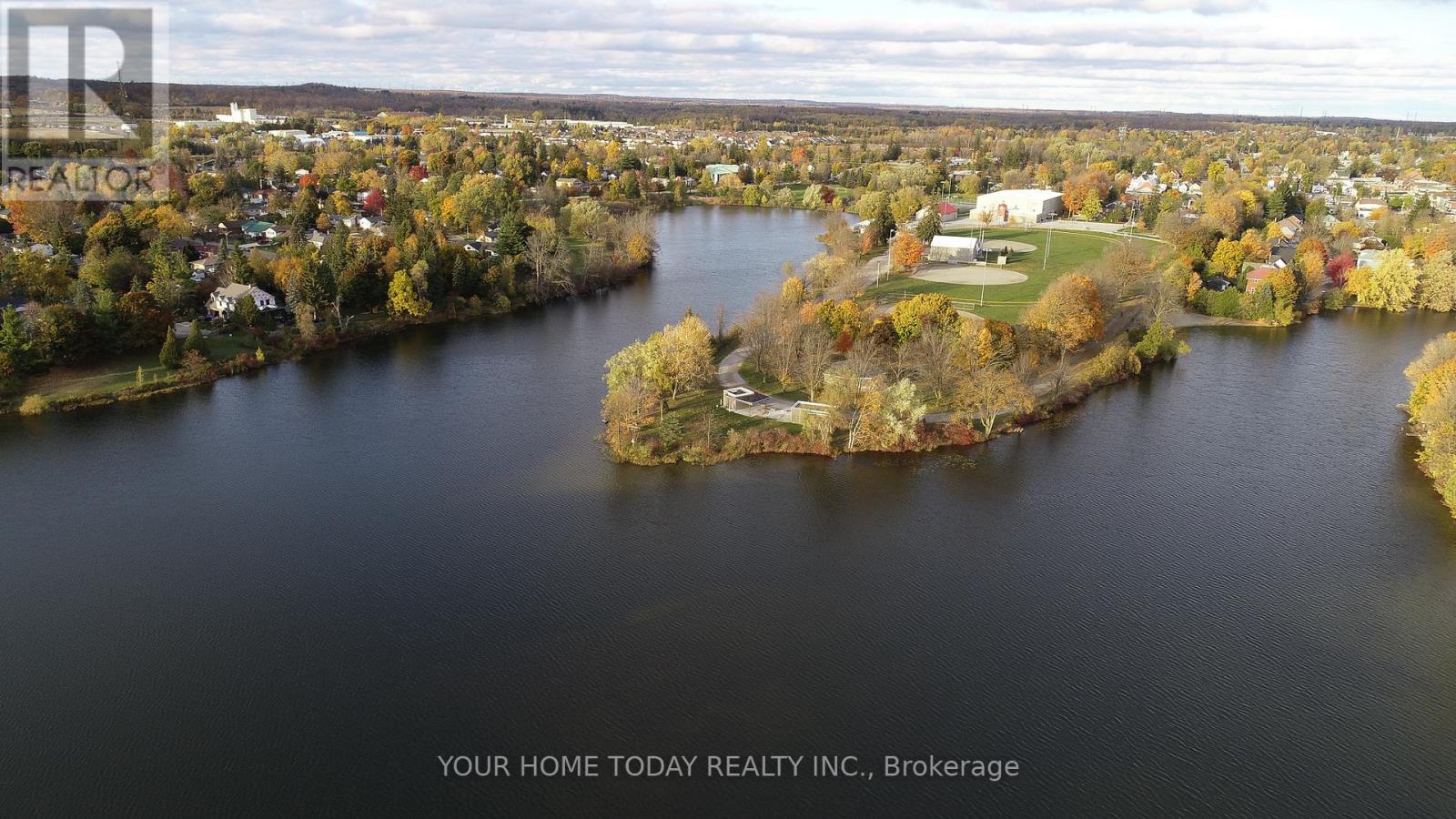 10 Knox Street, Halton Hills, Ontario  L7J 1C7 - Photo 33 - W13113574