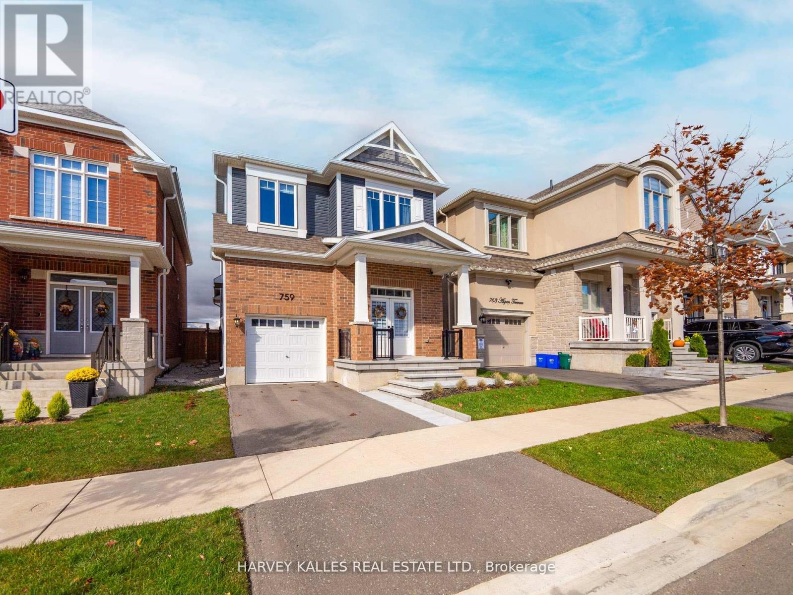 759 Aspen Terrace W, Milton, Ontario  L9E 1S6 - Photo 2 - W13113630