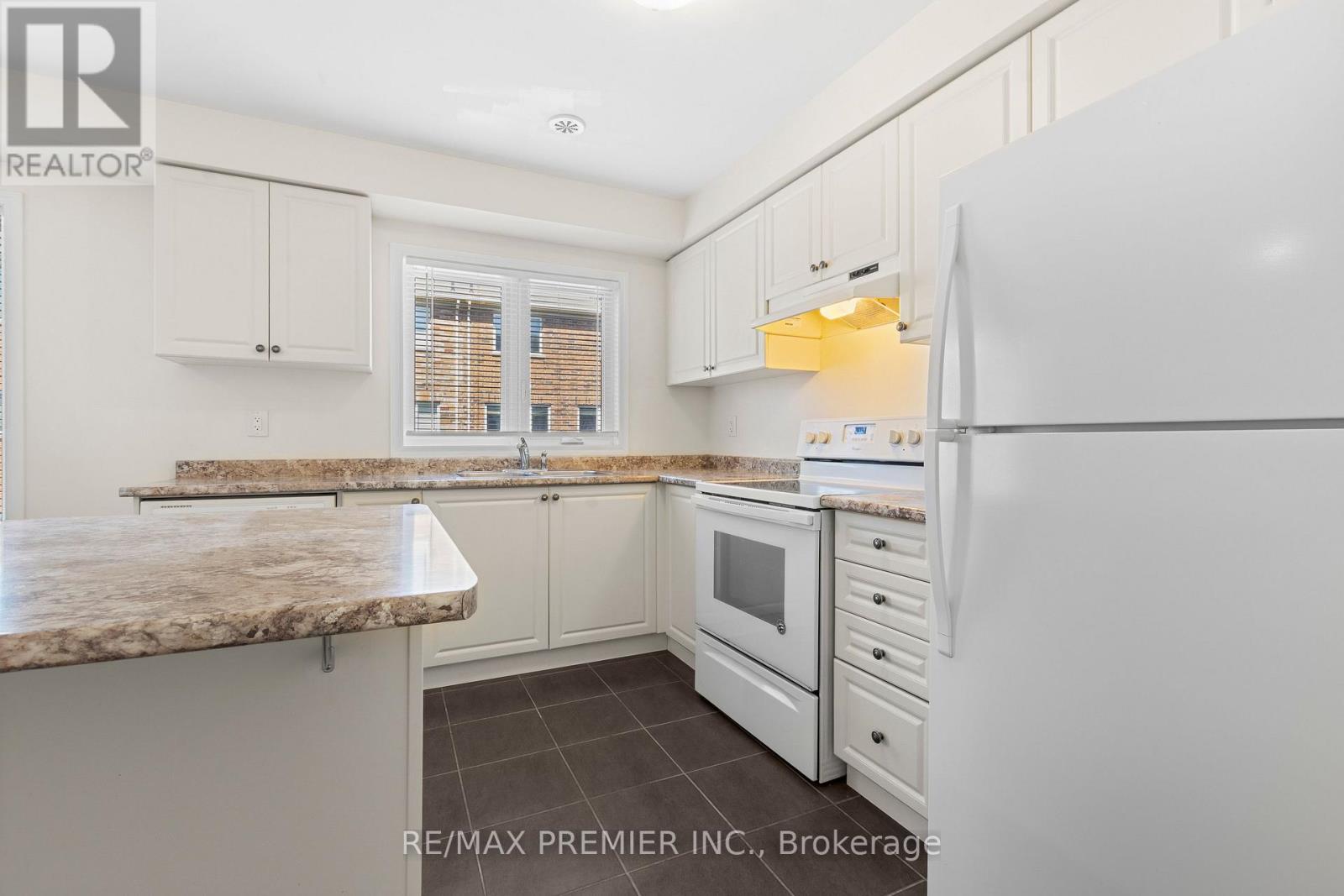 57 Baycliffe Crescent, Brampton, Ontario  L7A 3Z3 - Photo 13 - W13113636