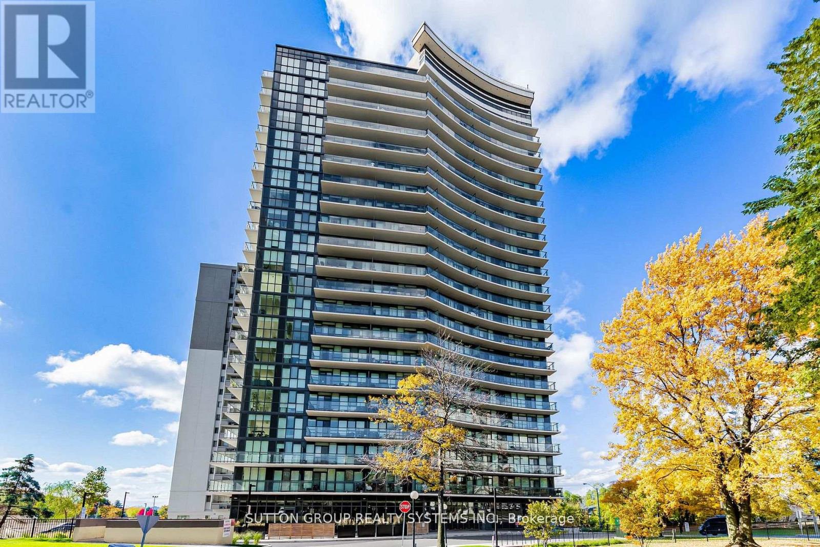 611 - 1461 Lawrence Avenue, Toronto, Ontario  M6L 0A6 - Photo 1 - W13113662