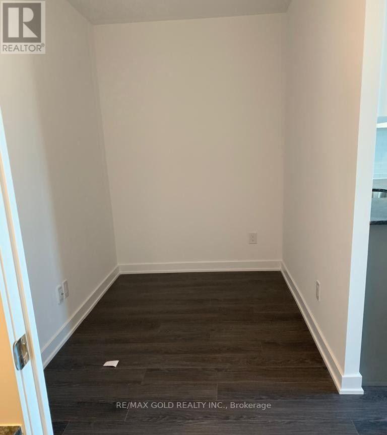 1208 - 160 Flemington Road, Toronto, Ontario  M6A 1N6 - Photo 4 - W13113668