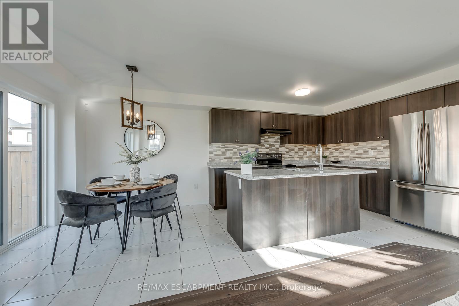 96 Arnold Marshall Boulevard, Haldimand, Ontario N3W 0B6 - Photo 15 - X13113620