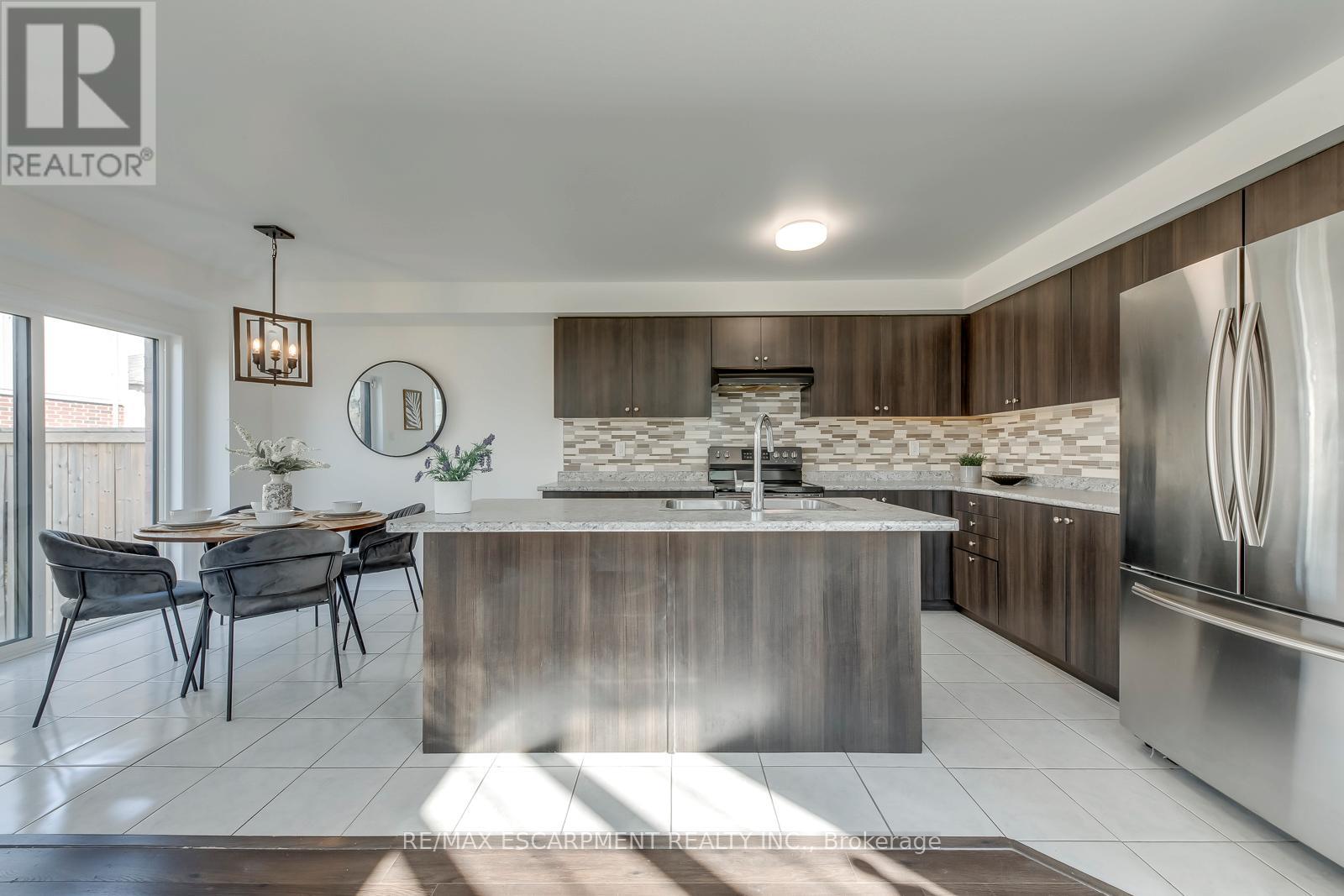 96 Arnold Marshall Boulevard, Haldimand, Ontario N3W 0B6 - Photo 16 - X13113620