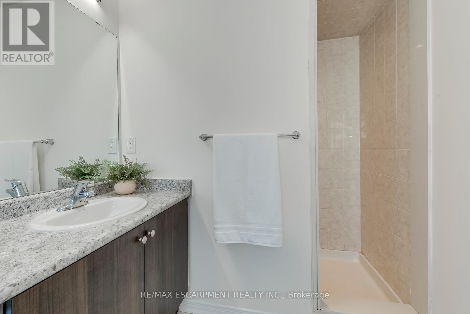 96 Arnold Marshall Boulevard, Haldimand, Ontario N3W 0B6 - Photo 39 - X13113620