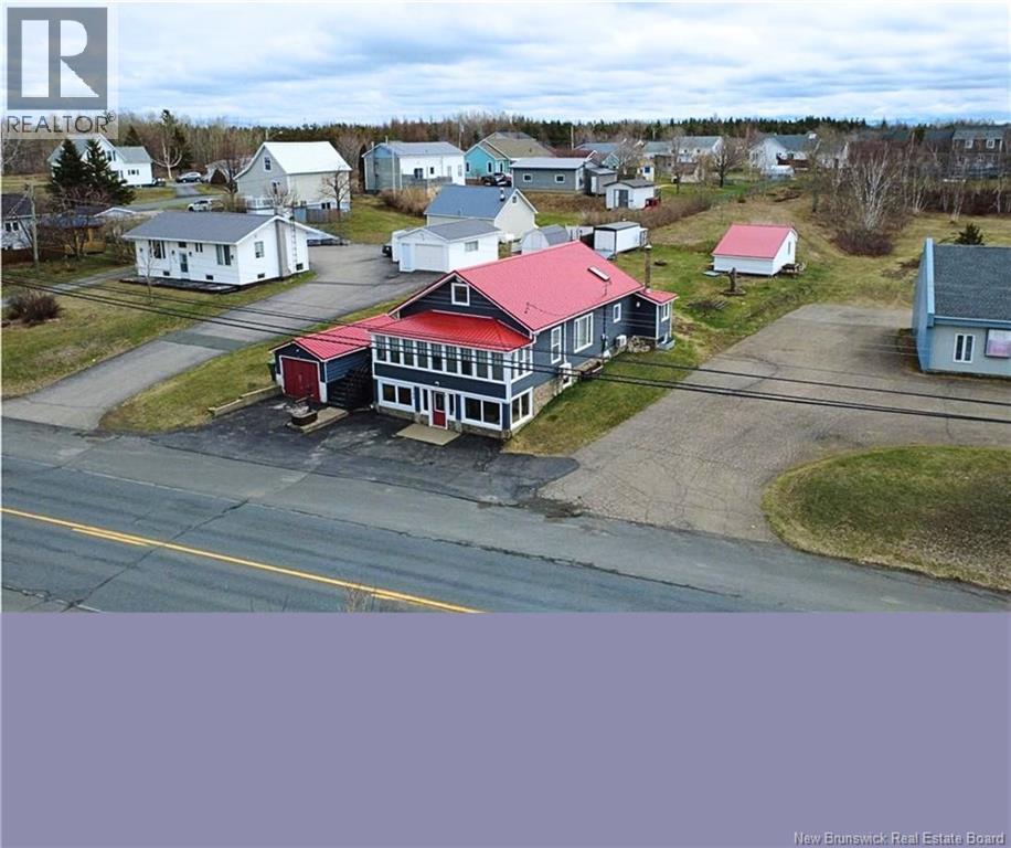 300 Boulevard St-Pierre Ouest, Caraquet, New Brunswick  E1W 1A3 - Photo 2 - NB138852