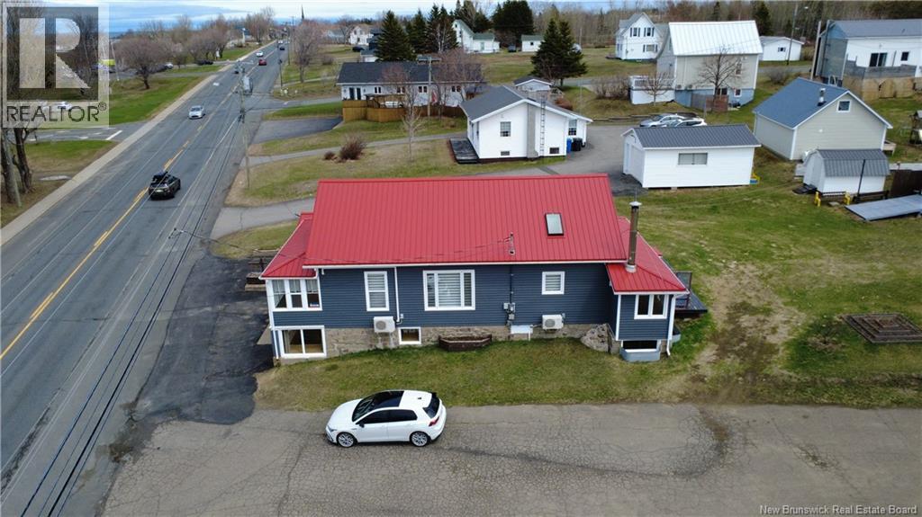 300 Boulevard St-Pierre Ouest, Caraquet, New Brunswick  E1W 1A3 - Photo 4 - NB138852