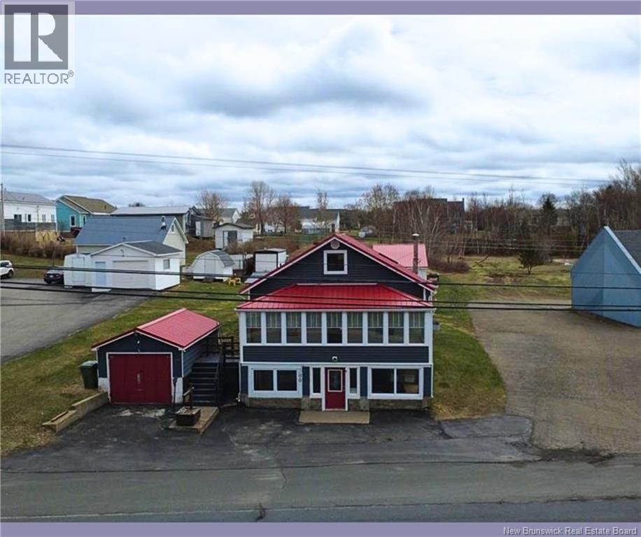 300 Boulevard St-Pierre Ouest, Caraquet, New Brunswick  E1W 1A3 - Photo 1 - NB138852