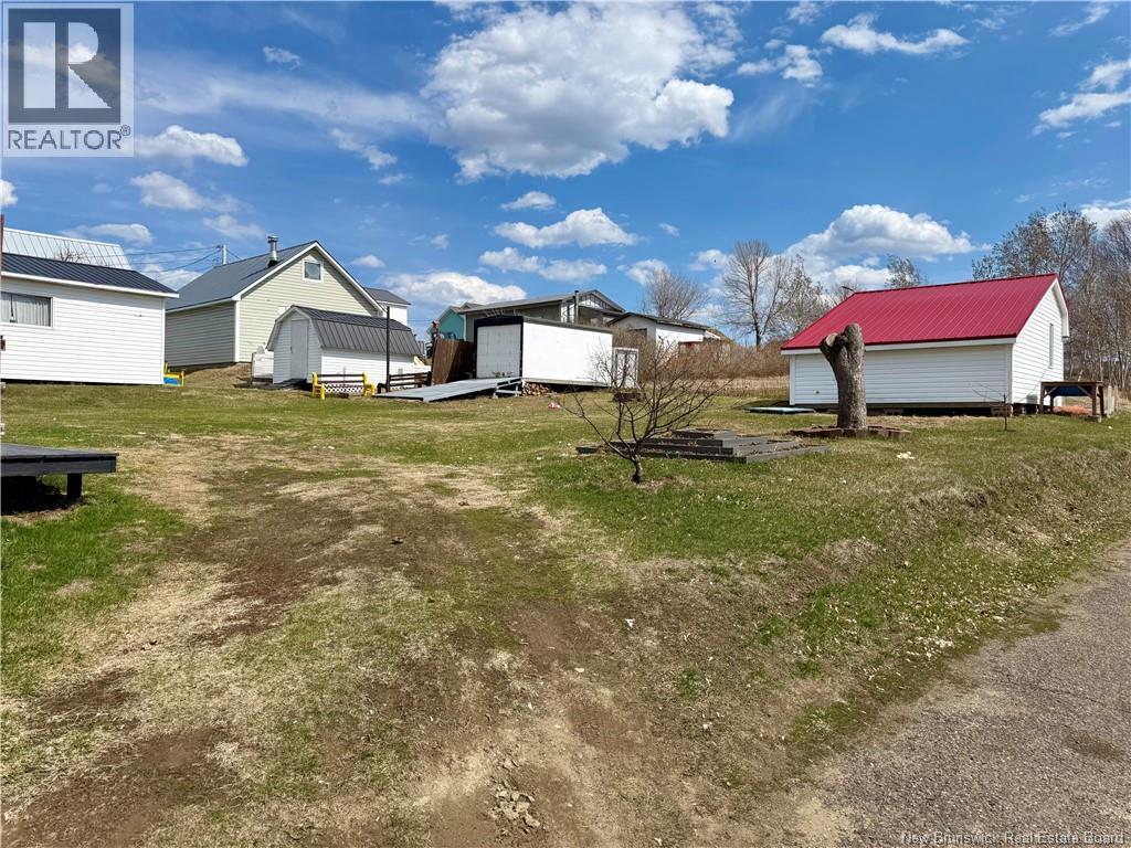 300 Boulevard St-Pierre Ouest, Caraquet, New Brunswick  E1W 1A3 - Photo 9 - NB138852