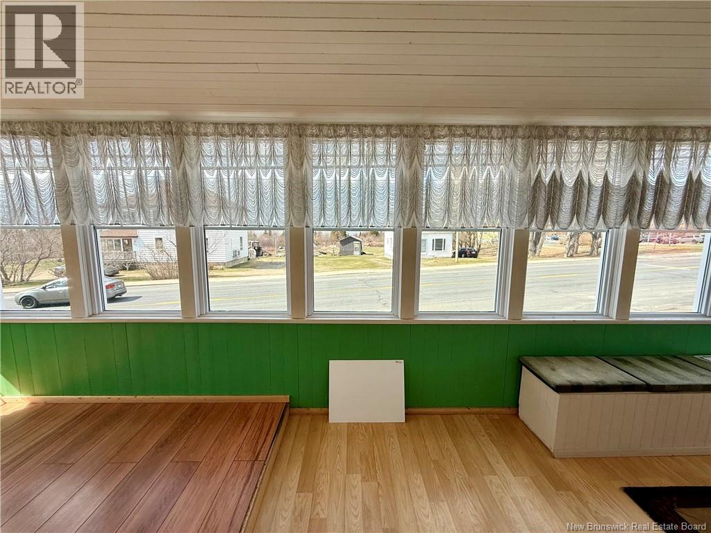 300 Boulevard St-Pierre Ouest, Caraquet, New Brunswick  E1W 1A3 - Photo 28 - NB138852