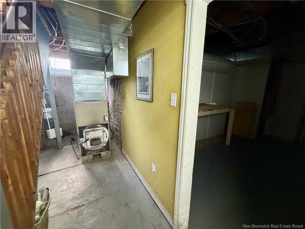 300 Boulevard St-Pierre Ouest, Caraquet, New Brunswick  E1W 1A3 - Photo 41 - NB138852