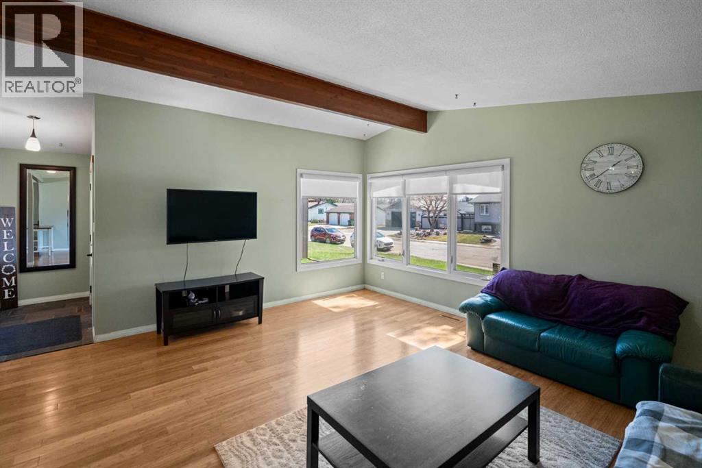 6310 44a Avenue, Camrose, Alberta  T4V 0B4 - Photo 9 - A2307840
