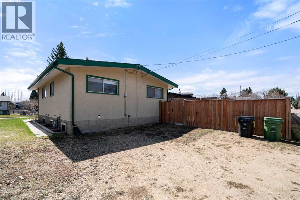 6310 44a Avenue, Camrose, Alberta  T4V 0B4 - Photo 29 - A2307840