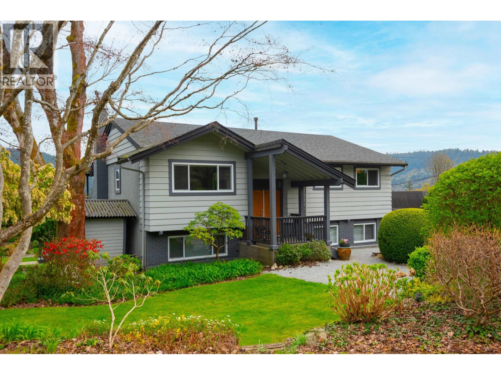 4300 DOLLAR ROAD, North Vancouver, British Columbia