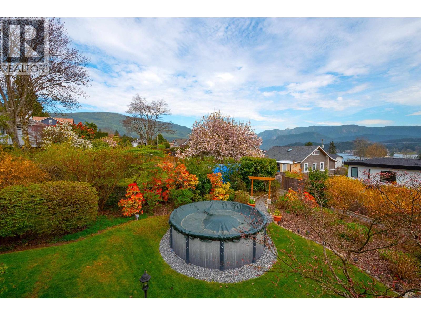 4300 Dollar Road, North Vancouver, British Columbia  V7G 2T4 - Photo 31 - R3110995