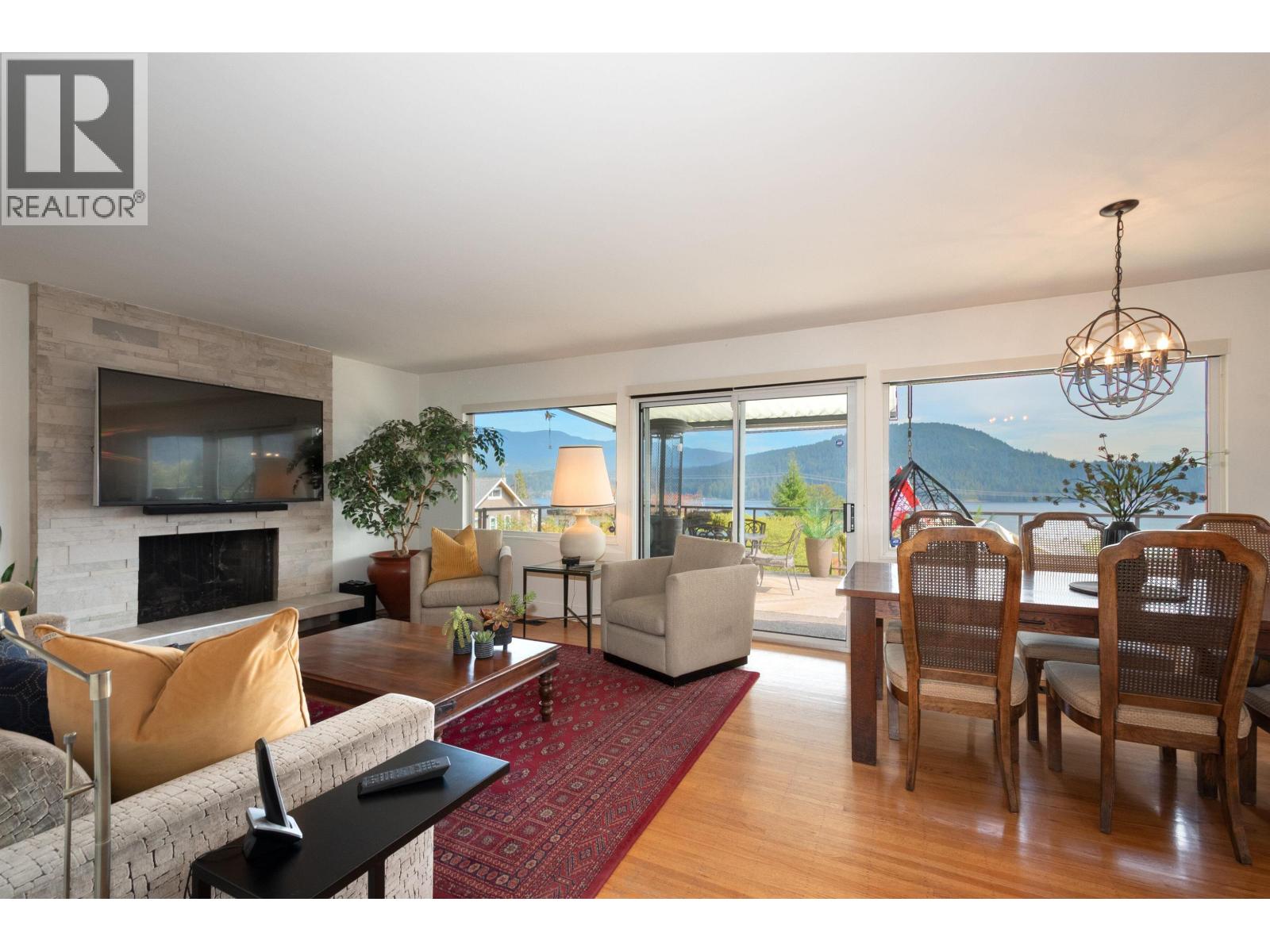 4300 Dollar Road, North Vancouver, British Columbia  V7G 2T4 - Photo 4 - R3110995