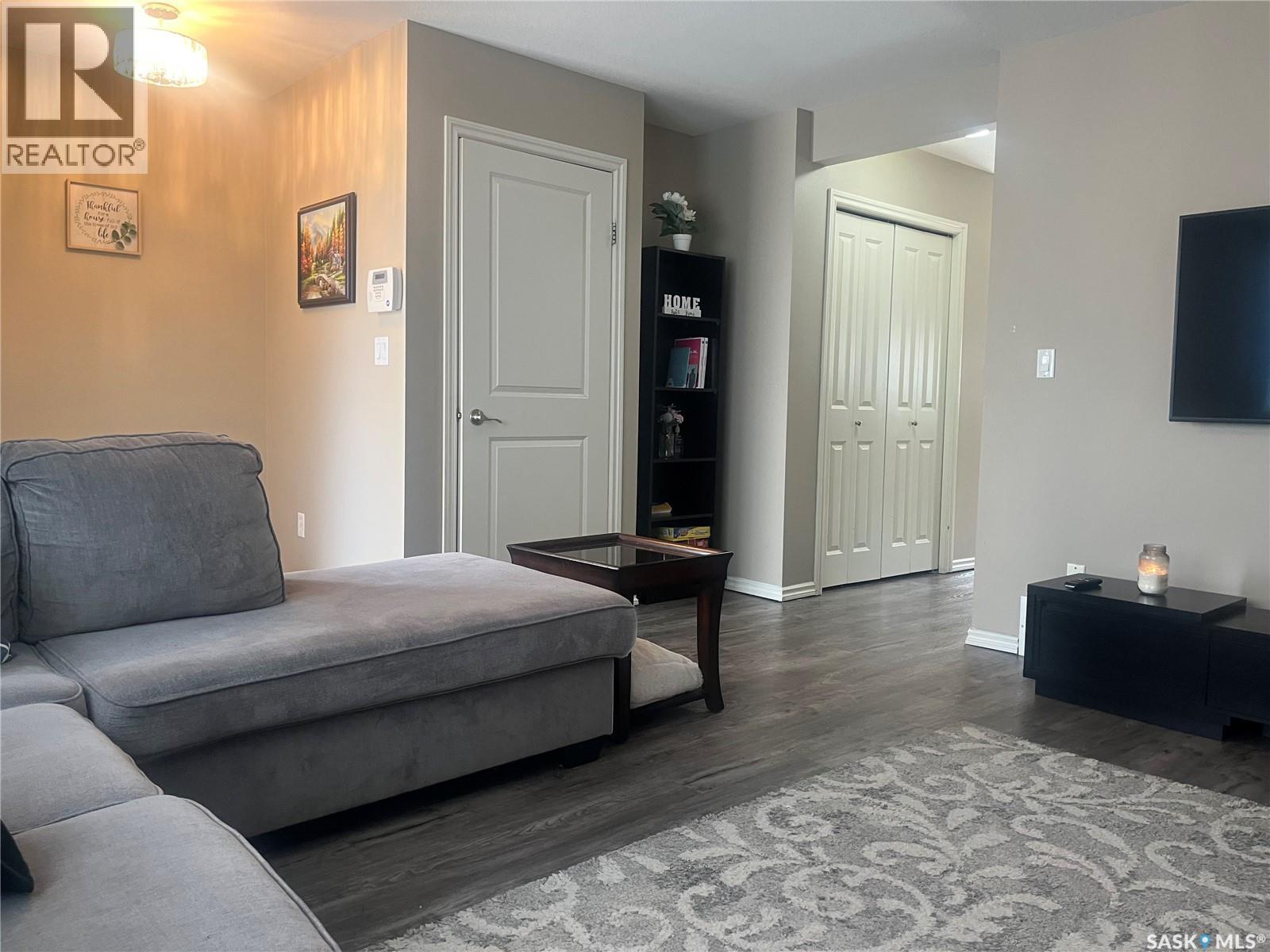 207 303 Slimmon Place, Saskatoon, Saskatchewan  S7V 0A8 - Photo 12 - SK035643