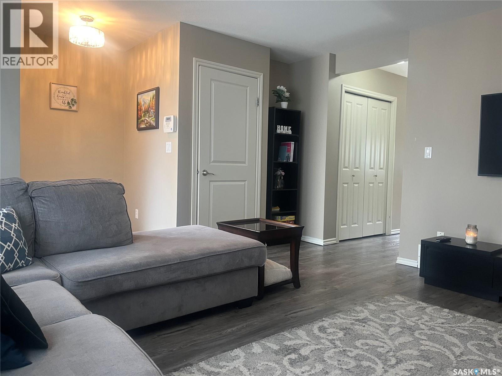 207 303 Slimmon Place, Saskatoon, Saskatchewan  S7V 0A8 - Photo 13 - SK035643