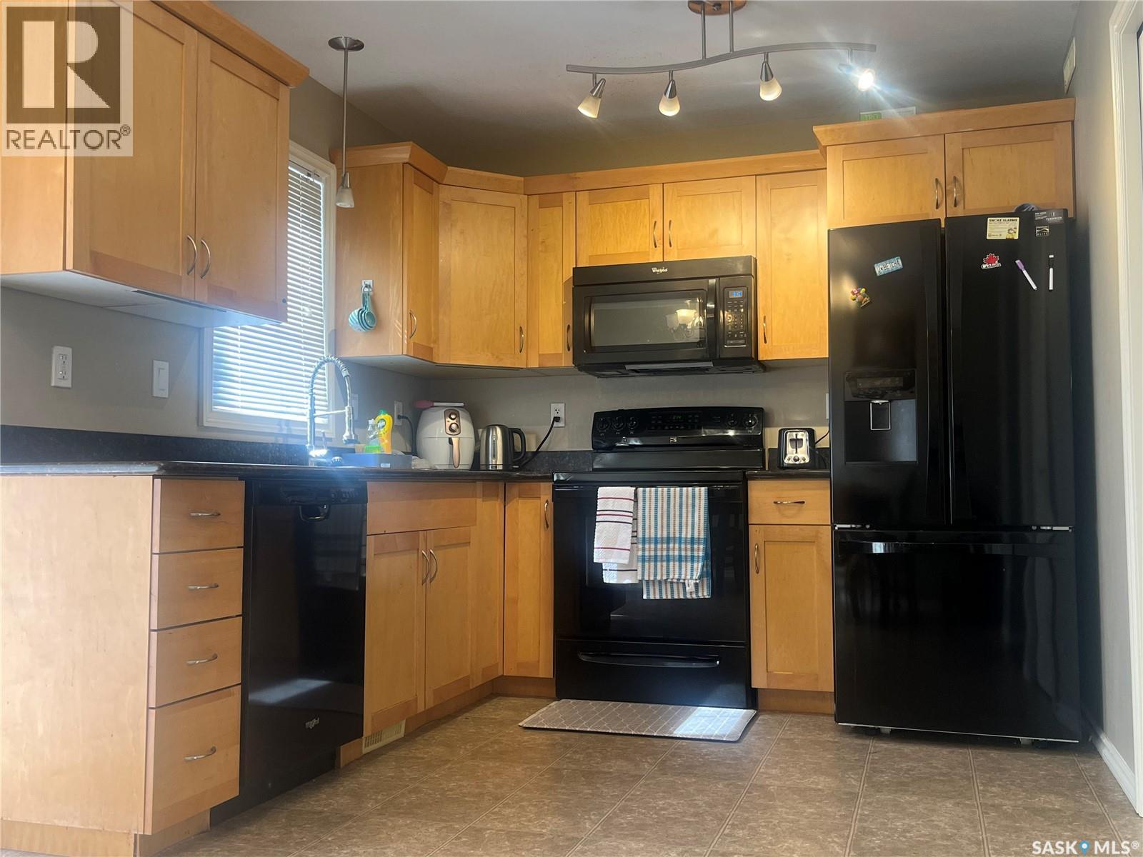 207 303 Slimmon Place, Saskatoon, Saskatchewan  S7V 0A8 - Photo 18 - SK035643