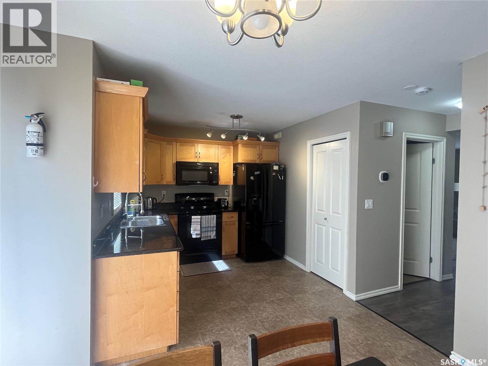 207 303 Slimmon Place, Saskatoon, Saskatchewan  S7V 0A8 - Photo 25 - SK035643