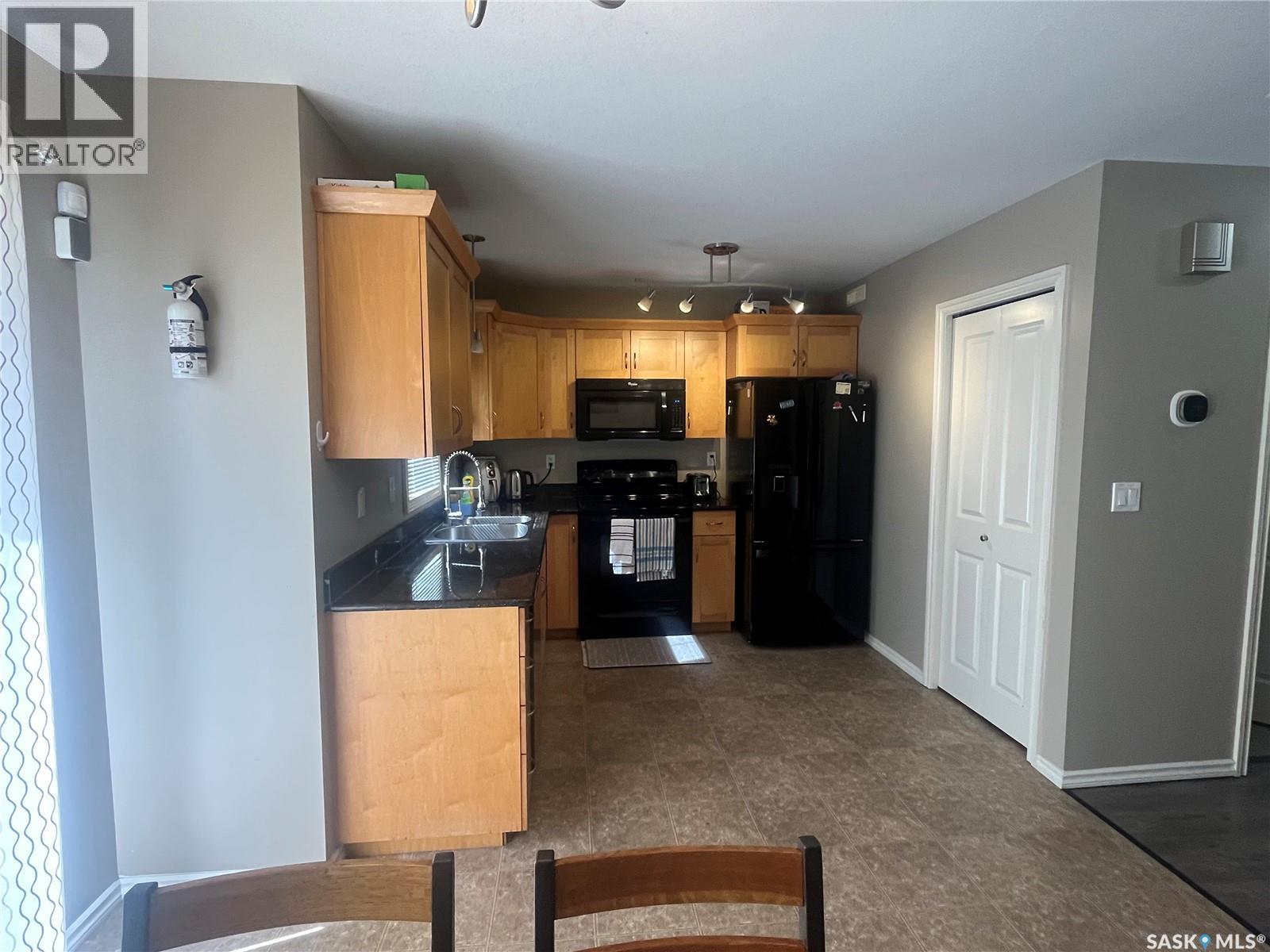 207 303 Slimmon Place, Saskatoon, Saskatchewan  S7V 0A8 - Photo 26 - SK035643