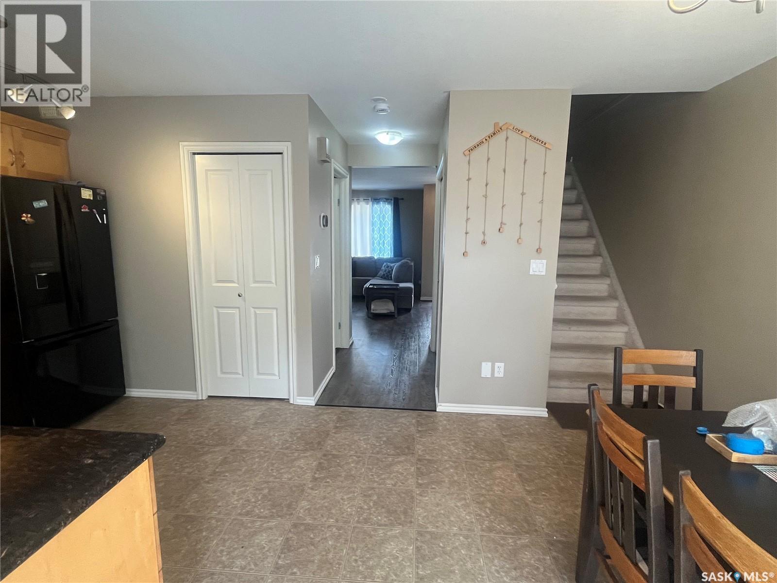 207 303 Slimmon Place, Saskatoon, Saskatchewan  S7V 0A8 - Photo 29 - SK035643