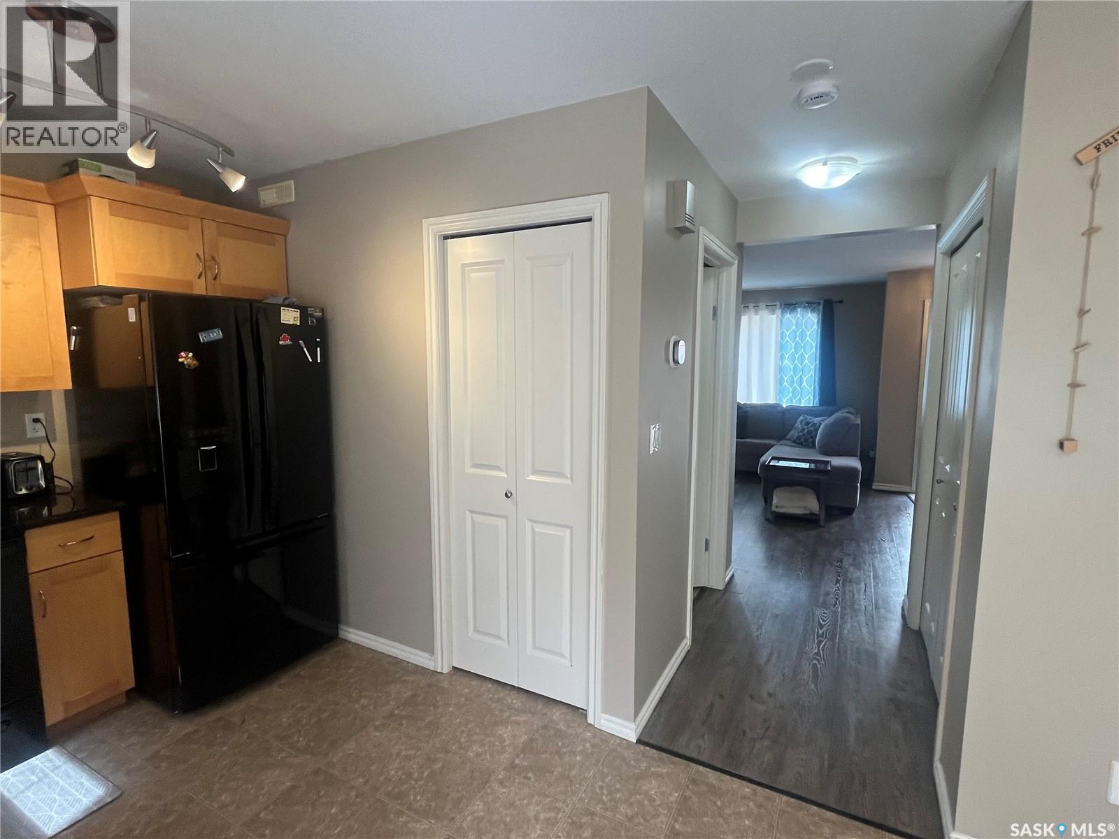 207 303 Slimmon Place, Saskatoon, Saskatchewan  S7V 0A8 - Photo 32 - SK035643