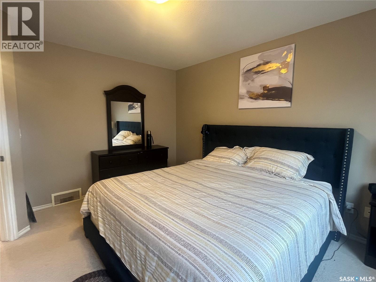 207 303 Slimmon Place, Saskatoon, Saskatchewan  S7V 0A8 - Photo 42 - SK035643