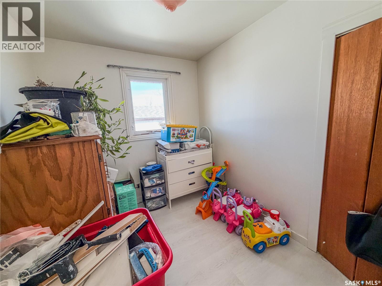 128 9th Avenue E, Melville, Saskatchewan  S0A 2P0 - Photo 17 - SK035625