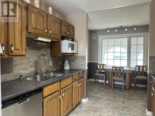 46 Bastedo Cres, Marathon, Ontario  P0T 2E0 - Photo 11 - TB2600989