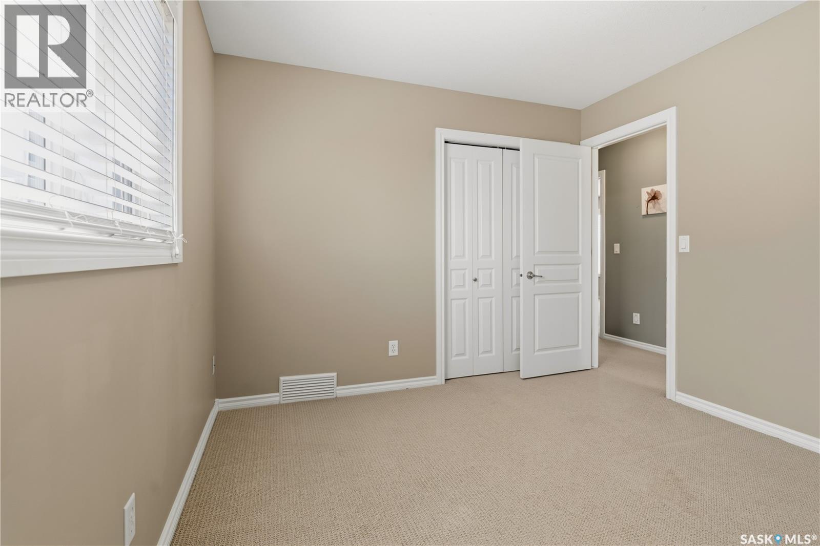 8609 Sherwood Drive, Regina, Saskatchewan  S4Y 1A5 - Photo 18 - SK035554
