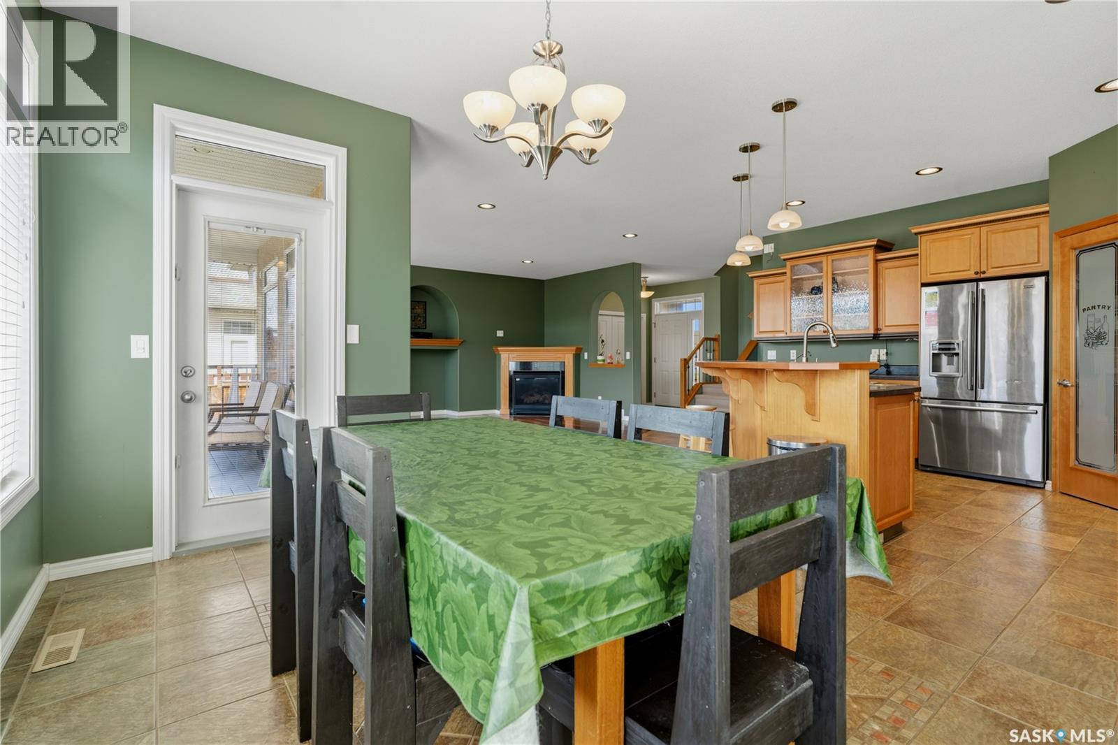 8609 Sherwood Drive, Regina, Saskatchewan  S4Y 1A5 - Photo 8 - SK035554
