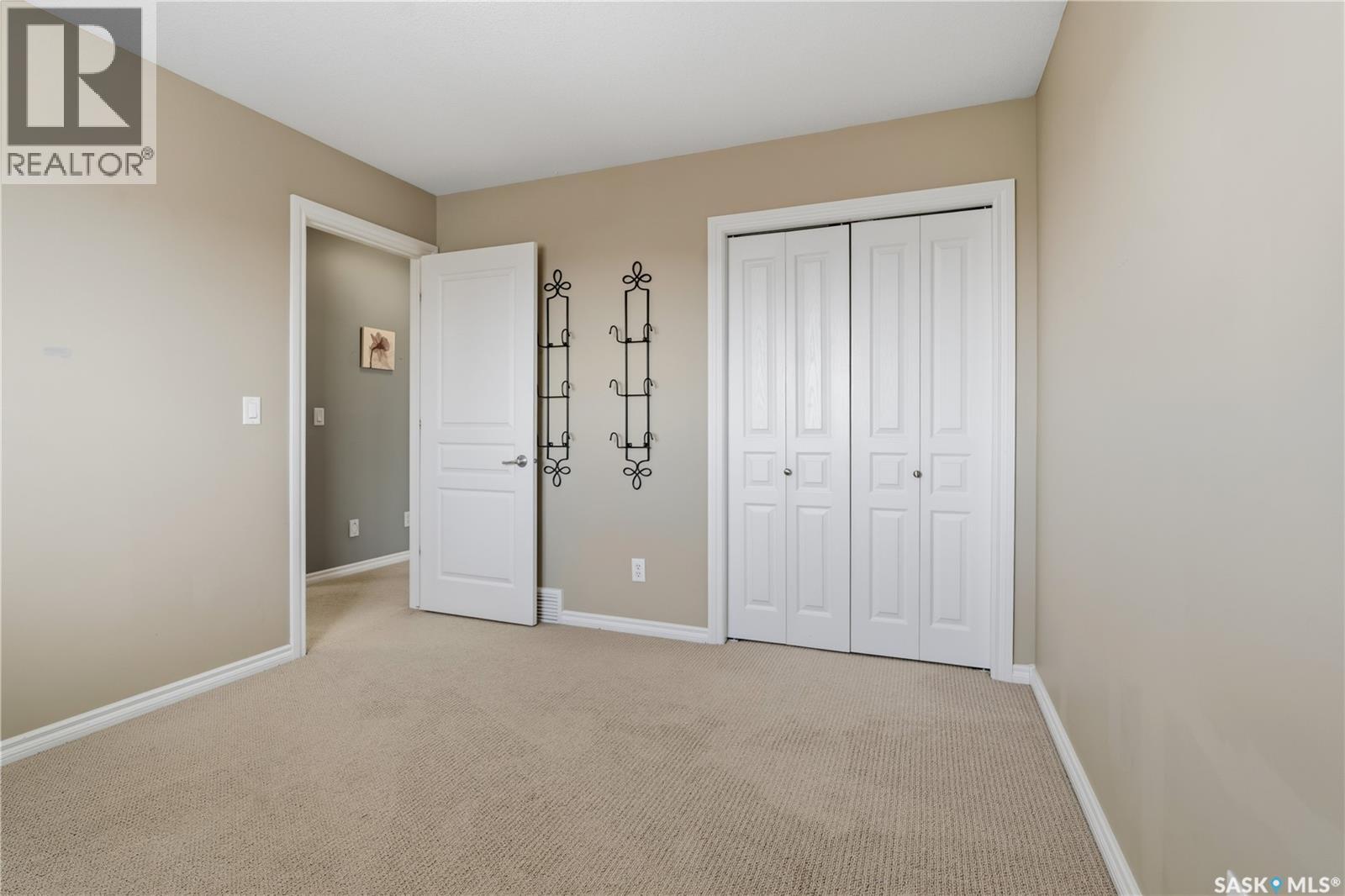 8609 Sherwood Drive, Regina, Saskatchewan  S4Y 1A5 - Photo 21 - SK035554