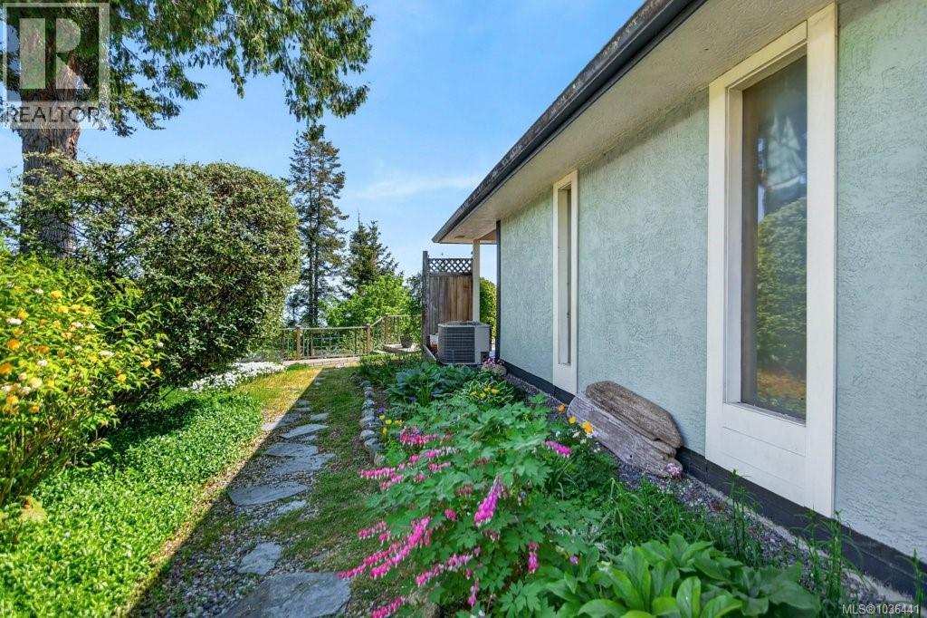5041 Seaview Dr, Bowser, British Columbia  V0R 1G0 - Photo 52 - 1036441