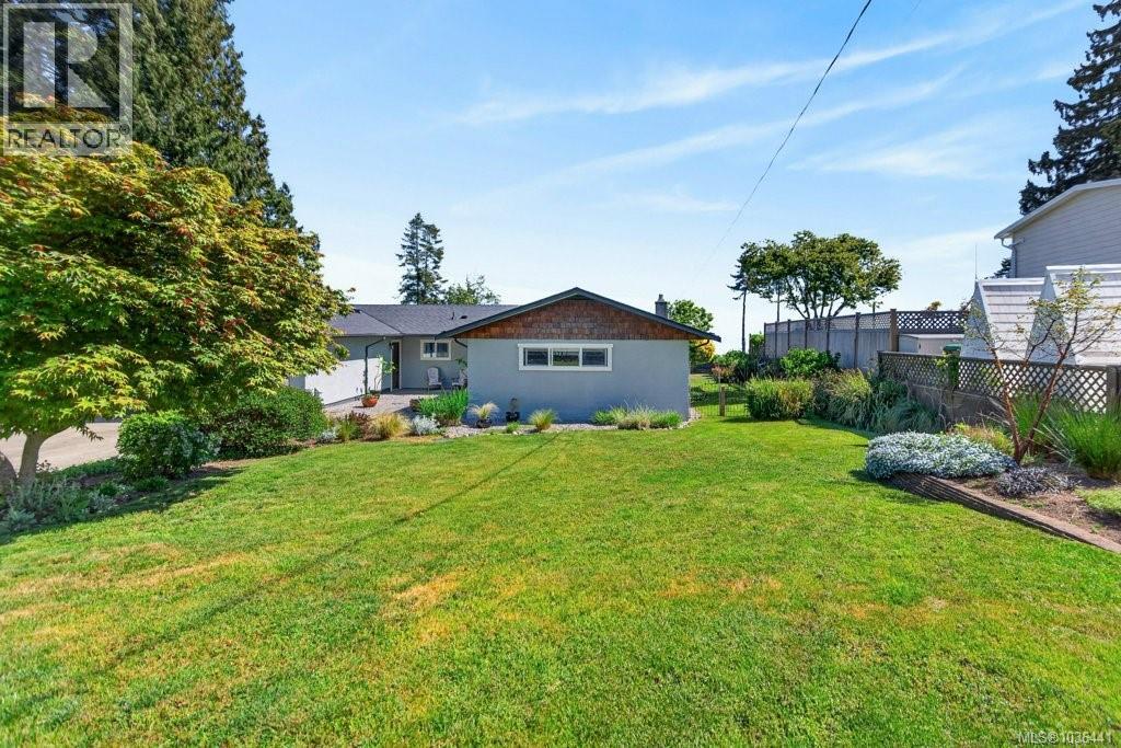 5041 Seaview Dr, Bowser, British Columbia  V0R 1G0 - Photo 48 - 1036441