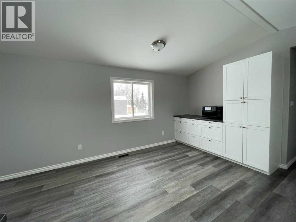 69 Deerglen Mobile Home Park, High Level, Alberta  T0H 1Z0 - Photo 7 - A2283481